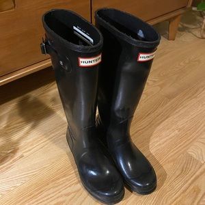 Hunter rain boots + hunter boot socks